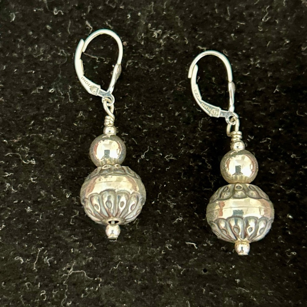 American West - Sterling Silver Native Pearl Drop & Dangle Earrings